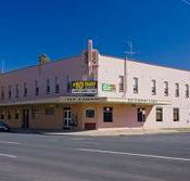 Railway Hotel - Accommodation Main Beach