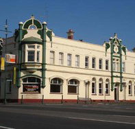 Leura Hotel - Accommodation Main Beach