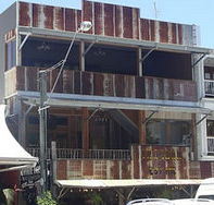 Ironbar Saloon - Accommodation Main Beach