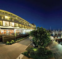 B - Accommodation Main Beach