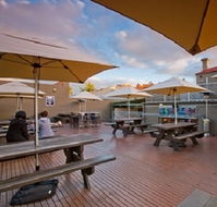 The Hawthorn Hotel - Accommodation Main Beach