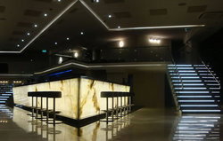 XO Lounge - Accommodation Main Beach 0