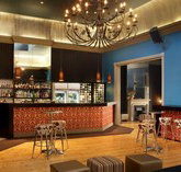 Canton Lounge Bar - Accommodation Main Beach