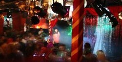 Q Bar - Accommodation Main Beach 0