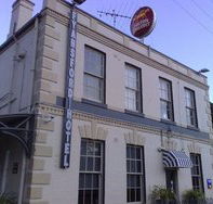 Fyansford Hotel - Accommodation Main Beach