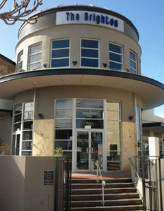 Brighton Hotel - Accommodation Main Beach 1