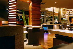 Pier Bar And Grill - Accommodation Main Beach 2