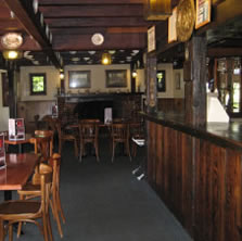 Camden Valley Inn - Accommodation Main Beach 2