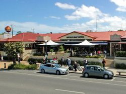 The Apollo Bay Hotel - Accommodation Main Beach 3