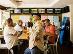 Hotel Flinders - Accommodation Main Beach 3