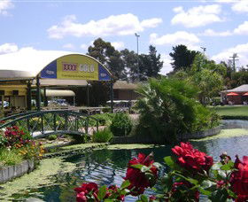 Howlong NSW Accommodation Main Beach