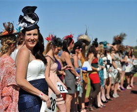 Alice Springs Turf Club - Accommodation Main Beach 1