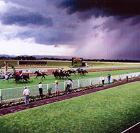 Hawkesbury Race Club - Accommodation Main Beach