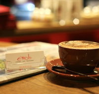 Errol's Cafe - Accommodation Main Beach
