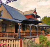 Royal Cricketers Arms - Accommodation Main Beach