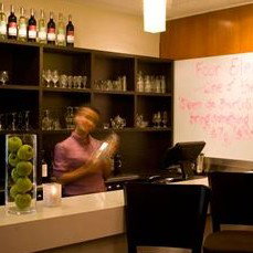 Four Elements Bar And Lounge - Accommodation Main Beach 2