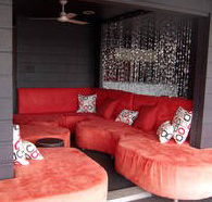 Red on Thomas - Accommodation Main Beach