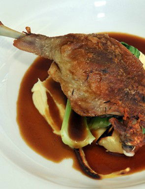 Humid - Accommodation Main Beach 0