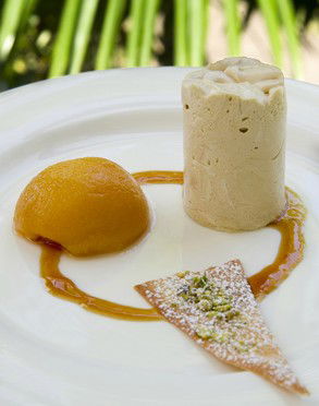 Humid - Accommodation Main Beach 2