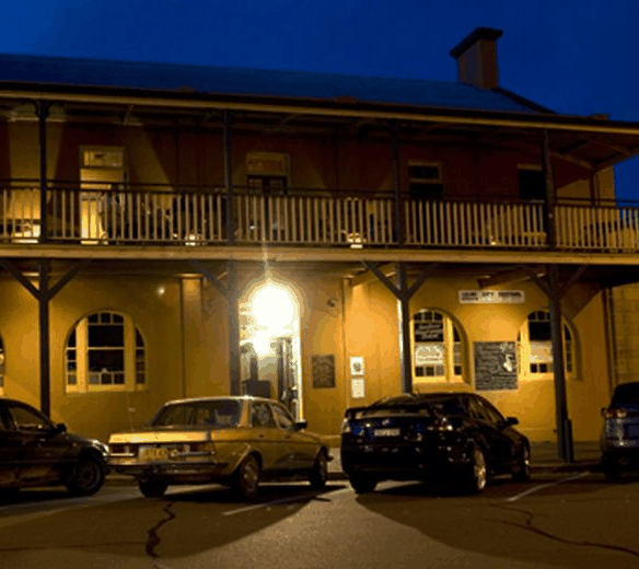 Goulburn Club - Accommodation Main Beach