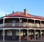 Brookton Club Hotel - Accommodation Main Beach
