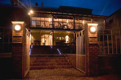 Bridgetown Hotel - Accommodation Main Beach 0