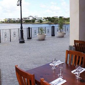 Athenia Restaurant & Bar - Accommodation Main Beach 1