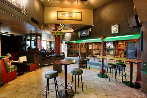 O'Malley's Irish Pub - Accommodation Main Beach 1