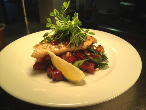 Smithtown Riverview Hotel - Accommodation Main Beach 0