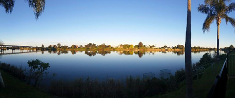 Smithtown Riverview Hotel - Accommodation Main Beach 1