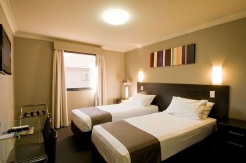 Blackbutt Inn - Accommodation Main Beach 5
