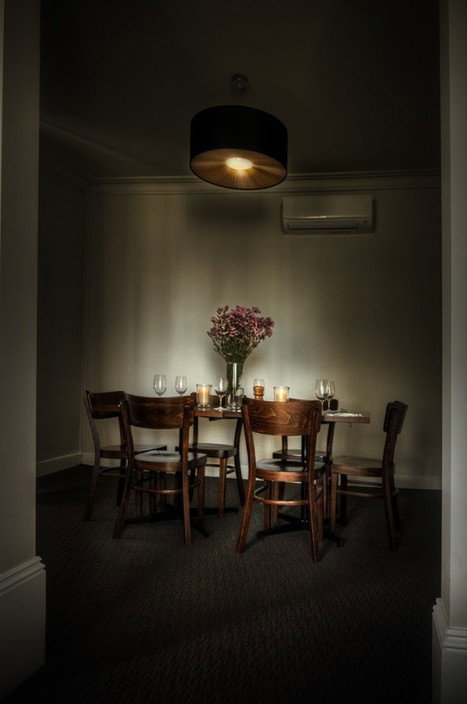 Inverleigh Hotel - Accommodation Main Beach 2