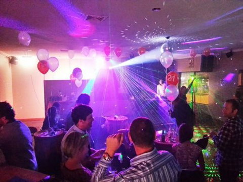 Casablanca Lounge - Accommodation Main Beach 2