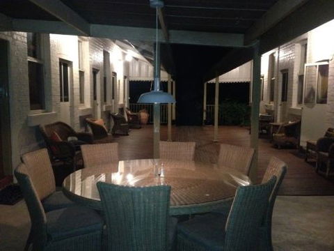 Moyhu Hotel - Accommodation Main Beach 3