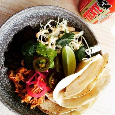 Radio Mexico - Accommodation Main Beach 3