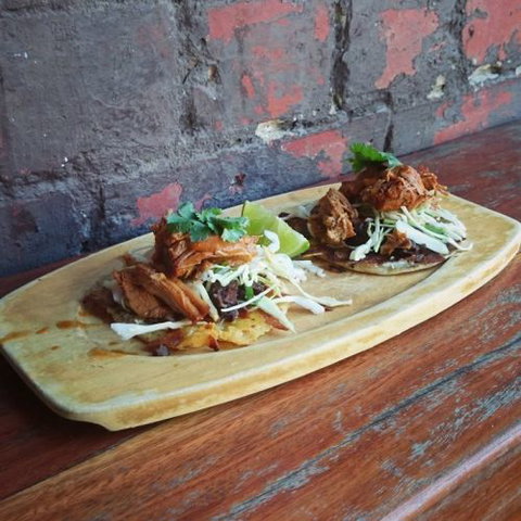 Radio Mexico - Accommodation Main Beach 5