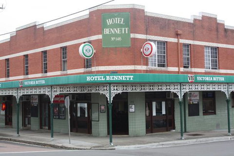 The Bennett Hotel - Accommodation Main Beach 1