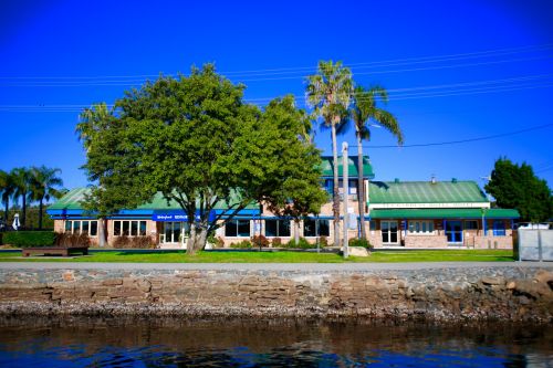 Tea Gardens NSW Accommodation Main Beach