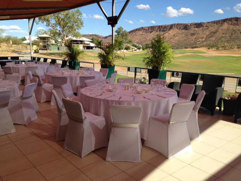 Range View Restaurant - Accommodation Main Beach 3