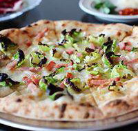 Francies Pizzeria - Accommodation Main Beach