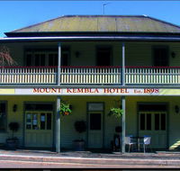 Mount Kembla Village Hotel - Accommodation Main Beach