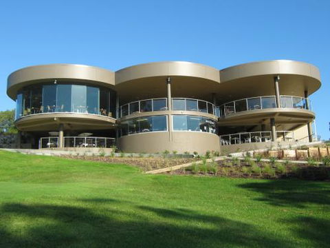 Bluewater Grill - Accommodation Main Beach 2
