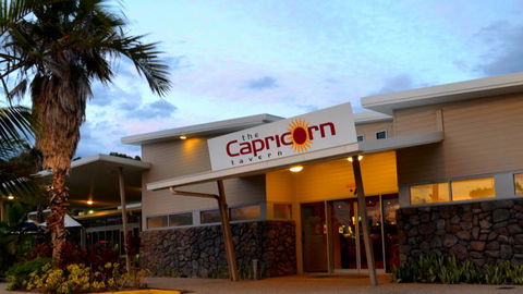 Capricorn Tavern - Accommodation Main Beach 2
