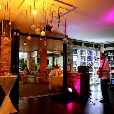 Denmans Beer Cafe - Accommodation Main Beach 7