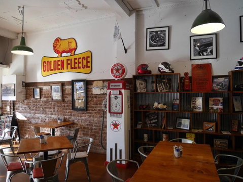 Roadies Cafe - Accommodation Main Beach 4