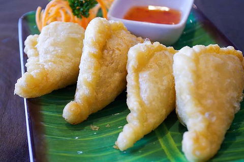 Khot Thai Restaurant - Accommodation Main Beach 8