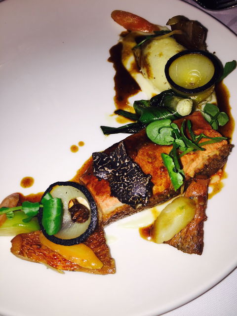 Feast And Forage - Craig's Royal Hotel - Accommodation Main Beach 2