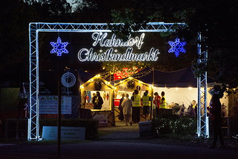 Hahndorf Christmas Market Walking Tours - Accommodation Main Beach 0