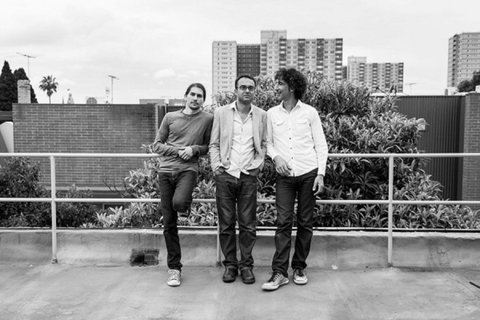 Luke Howard Trio - Accommodation Main Beach 0