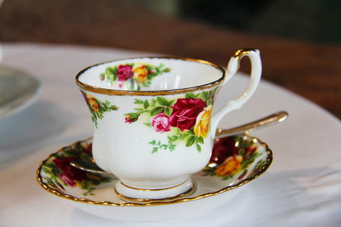 Spring High Tea - First Sitting - Accommodation Main Beach 0